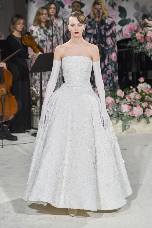 مجموعة Richard Quinn لخريف وشتاء 2024 في لندن 