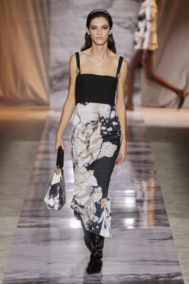 "روبرتو كفالي" خريف و شتاء 2024