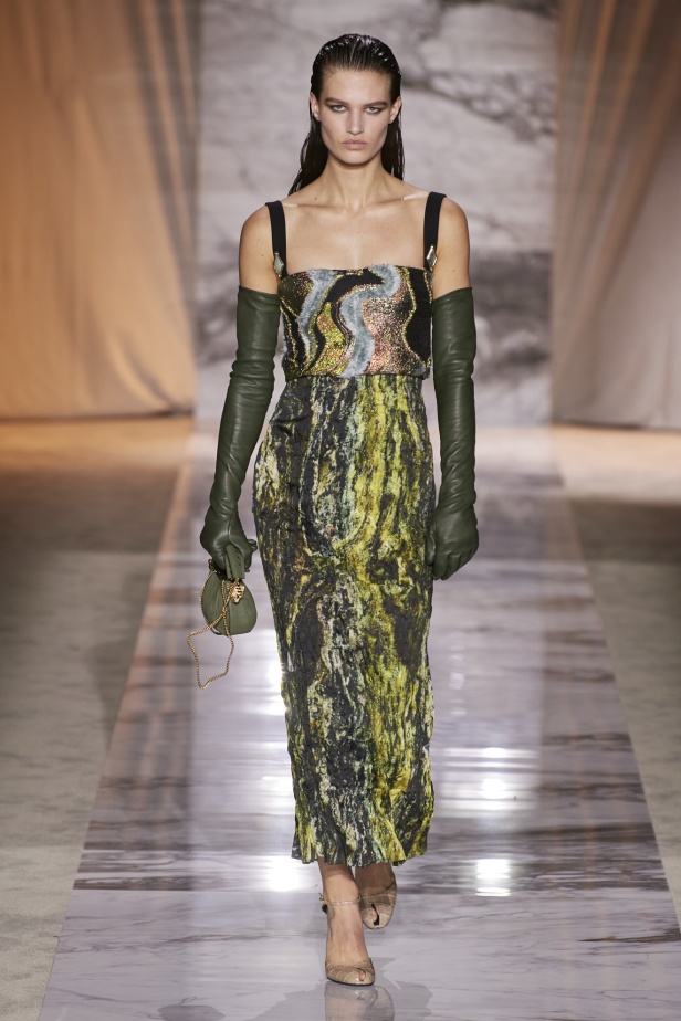 "روبرتو كفالي" خريف و شتاء 2024