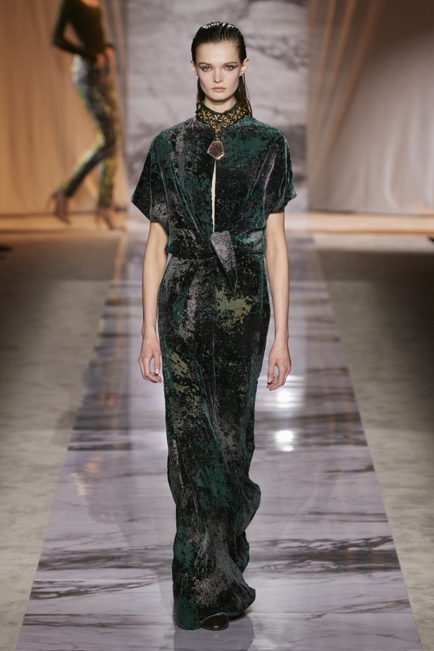 "روبرتو كفالي" خريف و شتاء 2024