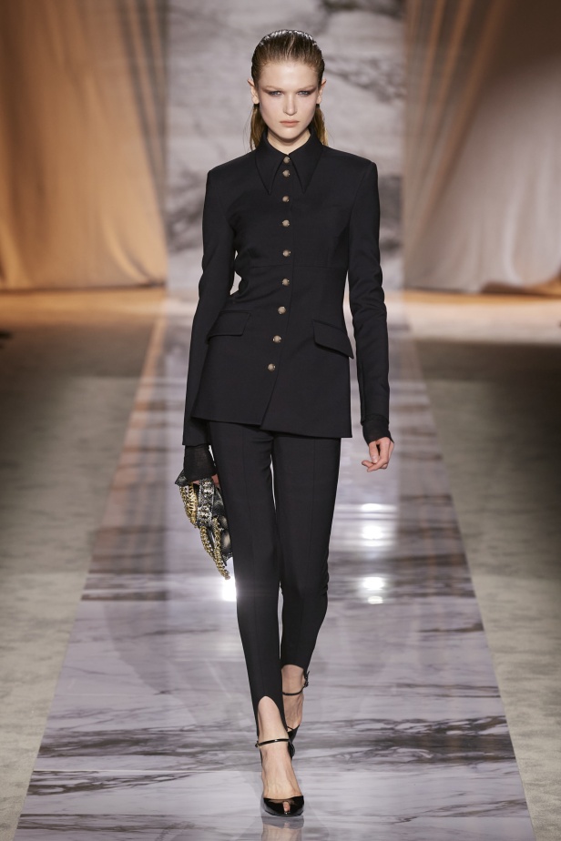 "روبرتو كفالي" خريف و شتاء 2024