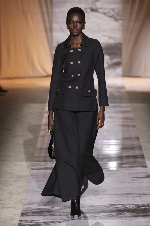 "روبرتو كفالي" خريف و شتاء 2024