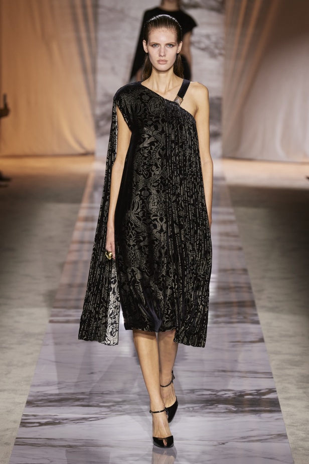 "روبرتو كفالي" خريف و شتاء 2024