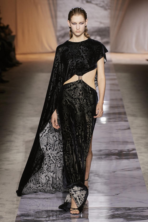 "روبرتو كفالي" خريف و شتاء 2024