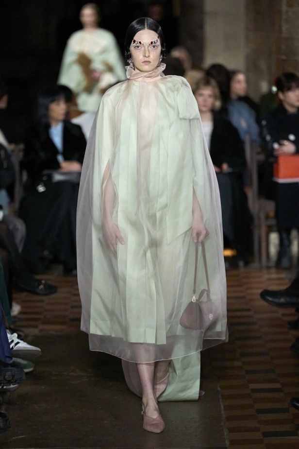 "سيمون روشا" خريف و شتاء 2024