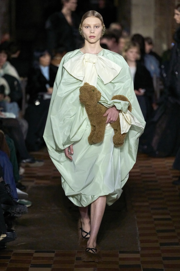 "سيمون روشا" خريف و شتاء 2024