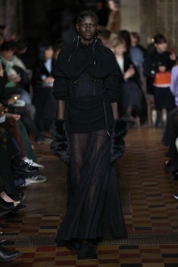 "سيمون روشا" خريف و شتاء 2024