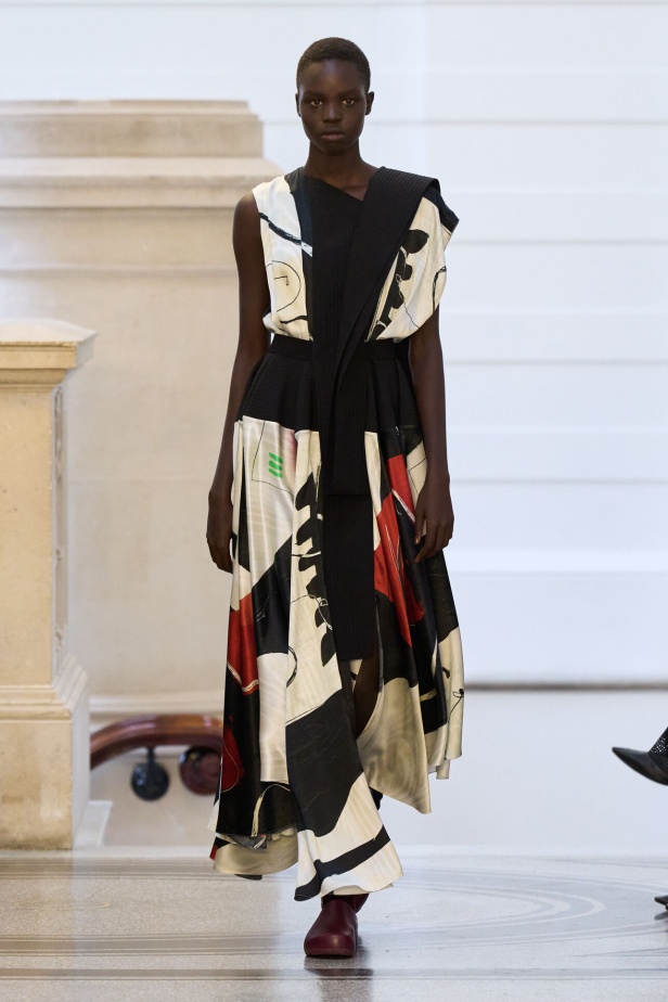 مجموعة Roksanda لخريف وشتاء 2024