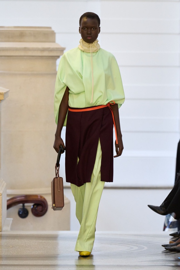 مجموعة Roksanda لخريف وشتاء 2024