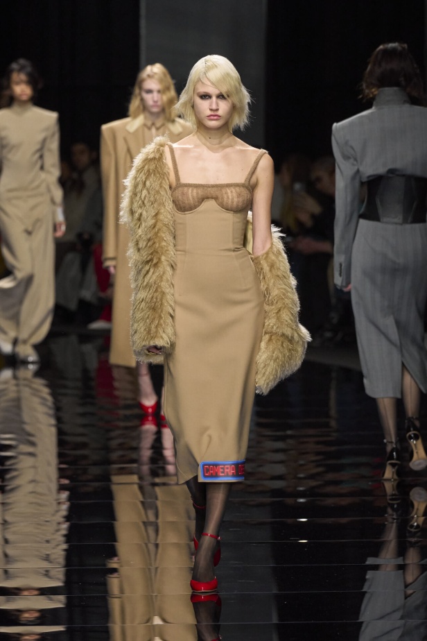 ثقافة الثمنينات ونفحات من مغنيات العصر الجميل عبر مجموعة SPORTMAX