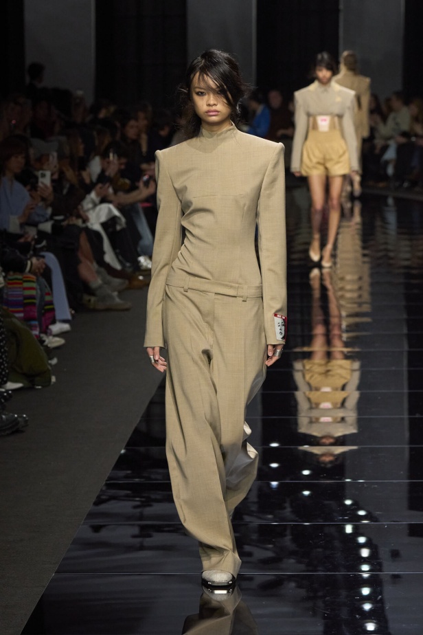 ثقافة الثمنينات ونفحات من مغنيات العصر الجميل عبر مجموعة SPORTMAX