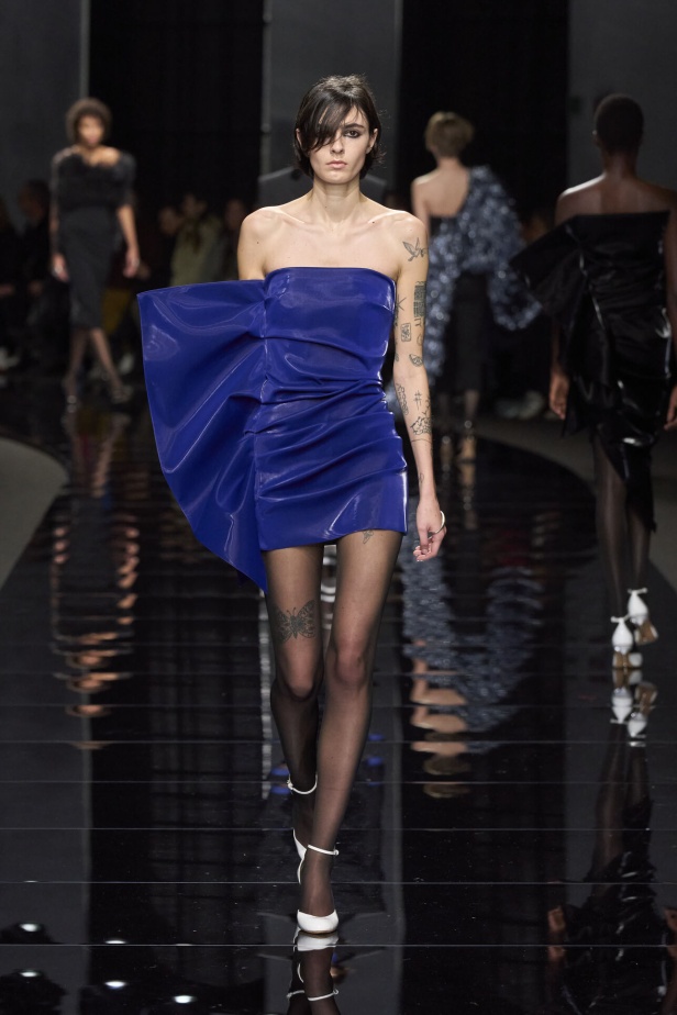 ثقافة الثمنينات ونفحات من مغنيات العصر الجميل عبر مجموعة SPORTMAX