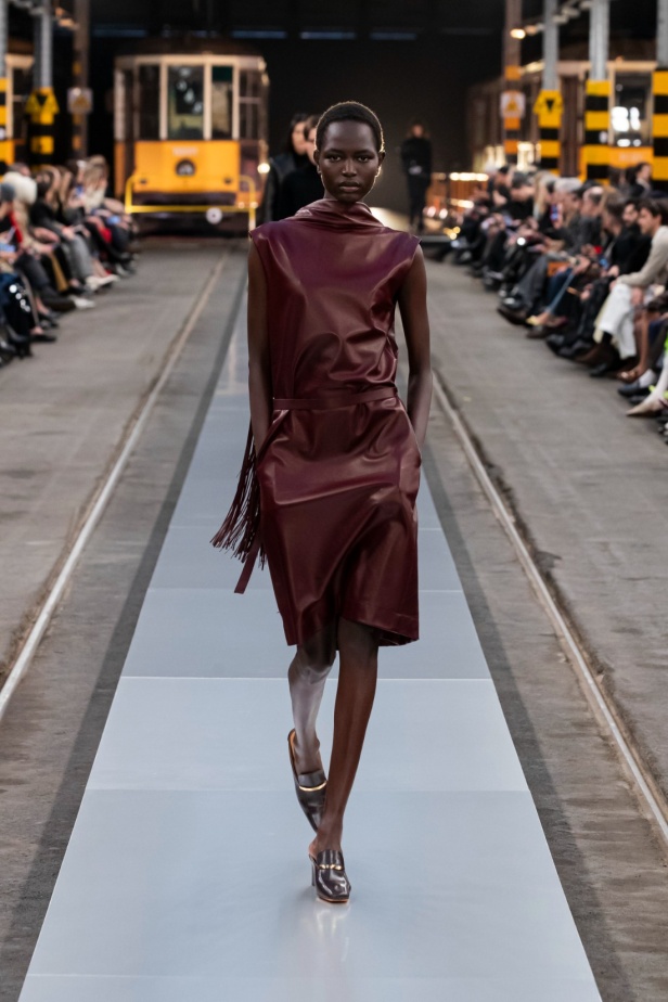 مجموعة Tod'sلخريف وشتاء 2024-2025