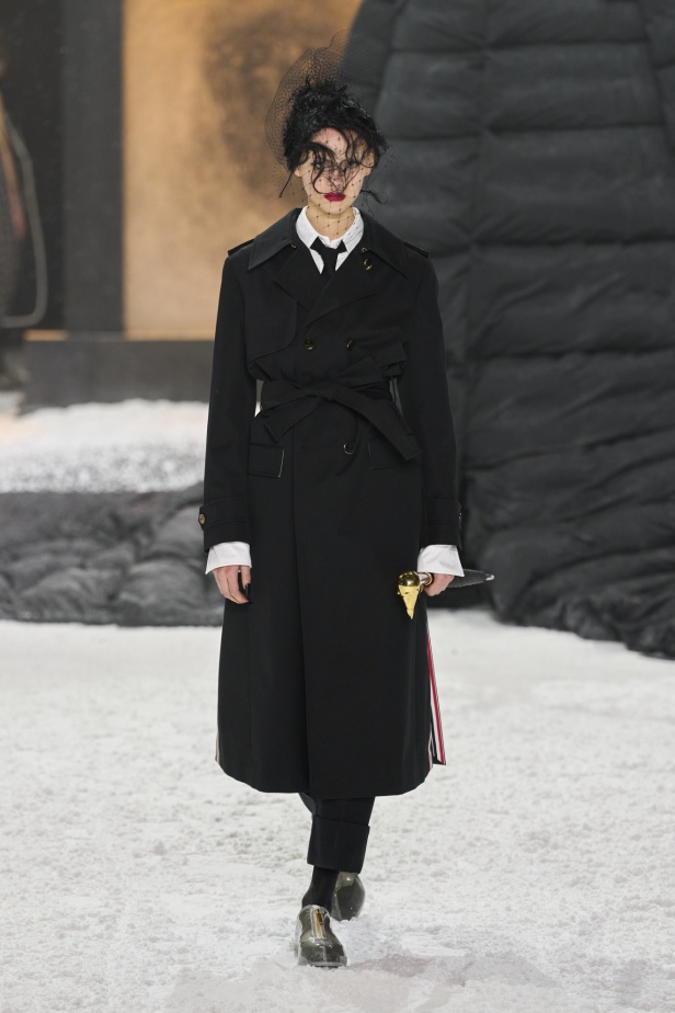 خيال الشعر والحرف اليدوية يختتم أسبوع الموضة النيويوركي مع مجموعة THOM BROWNE