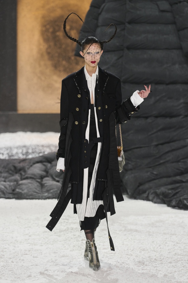 خيال الشعر والحرف اليدوية يختتم أسبوع الموضة النيويوركي مع مجموعة THOM BROWNE