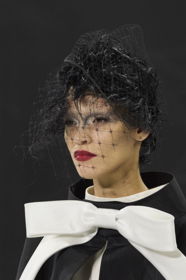  مجموعة THOM BROWNE