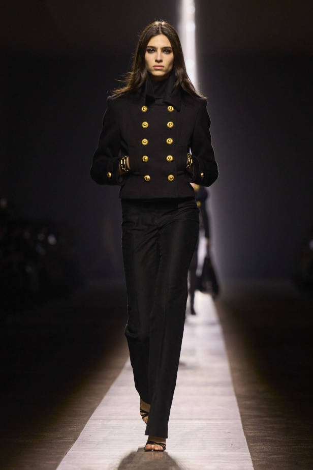عرض أزياء Tom Ford لخريف وشتاء 2024-2025 في ميلانو