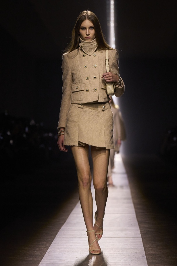 عرض أزياء Tom Ford لخريف وشتاء 2024-2025 في ميلانو