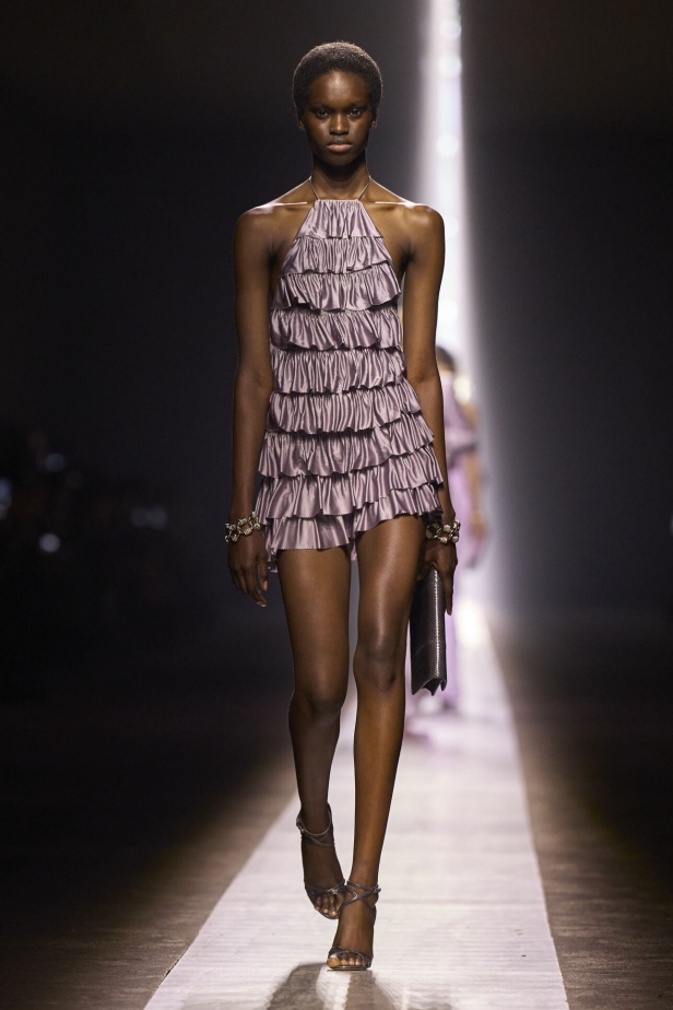 عرض أزياء Tom Ford لخريف وشتاء 2024-2025 في ميلانو