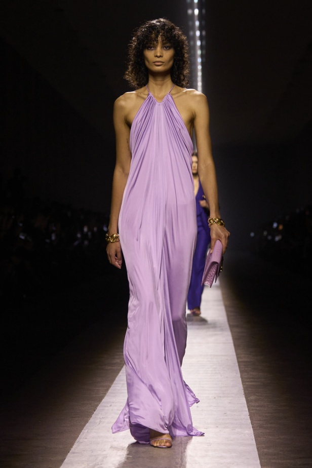 عرض أزياء Tom Ford لخريف وشتاء 2024-2025 في ميلانو