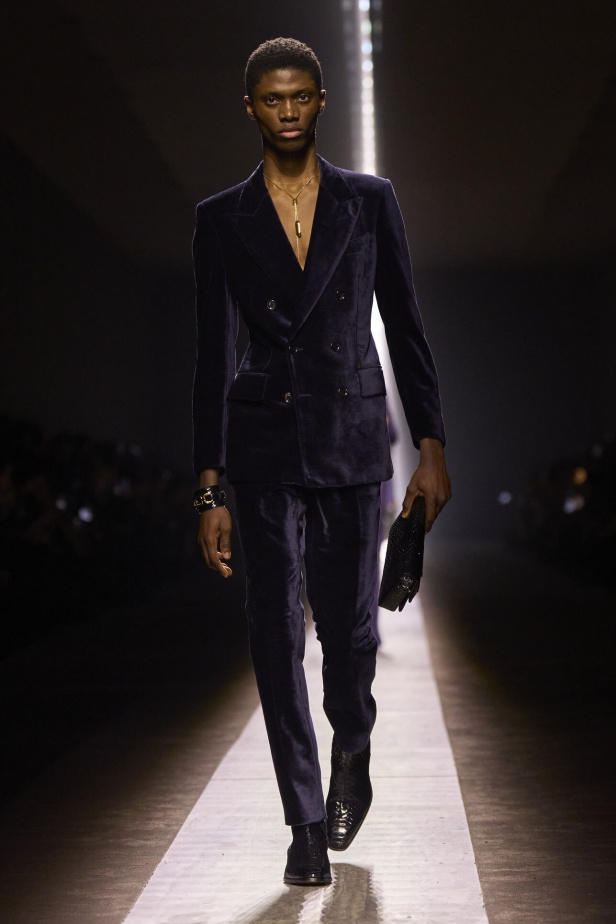 عرض أزياء Tom Ford لخريف وشتاء 2024-2025 في ميلانو