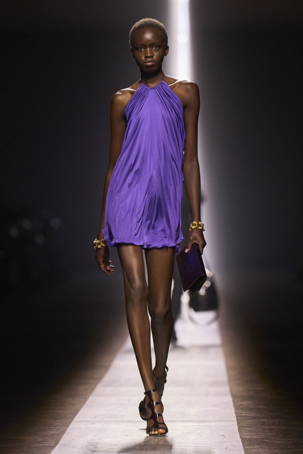 عرض أزياء Tom Ford لخريف وشتاء 2024-2025 في ميلانو