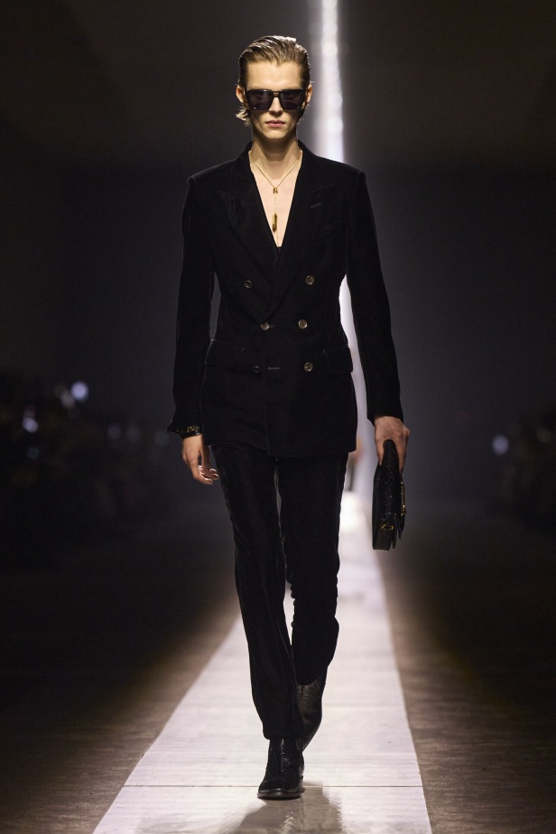 عرض أزياء Tom Ford لخريف وشتاء 2024-2025 في ميلانو