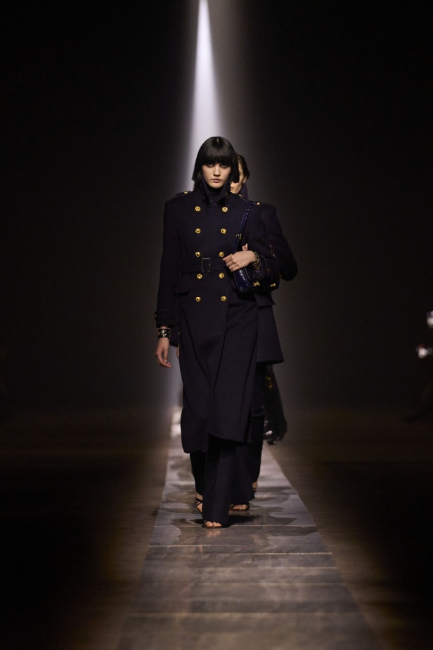 عرض أزياء Tom Ford لخريف وشتاء 2024-2025 في ميلانو