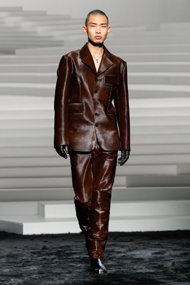 مجموعة Versace لخريف وشتاء 2024- 2025