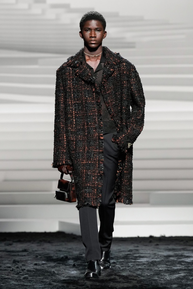 مجموعة Versace لخريف وشتاء 2024- 2025