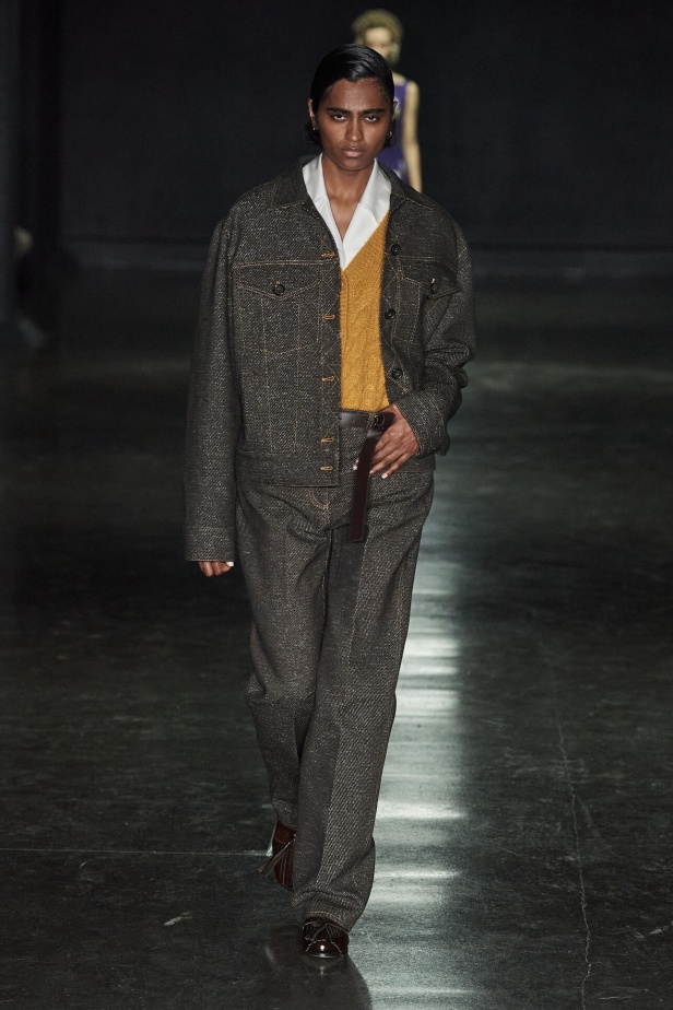 مجموعة Emilia Wickstead لموسم خريف وشتاء 2024- 2025 في لندن