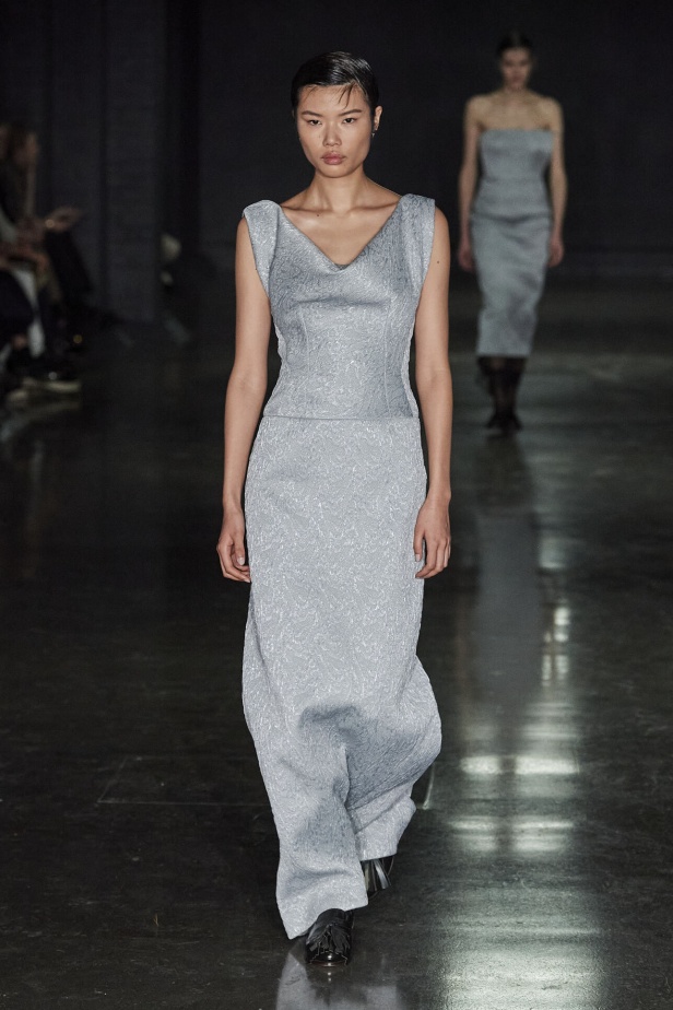 مجموعة Emilia Wickstead لموسم خريف وشتاء 2024- 2025 في لندن