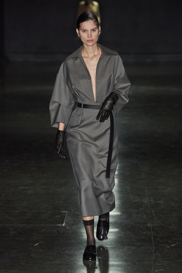 مجموعة Emilia Wickstead لموسم خريف وشتاء 2024- 2025 في لندن