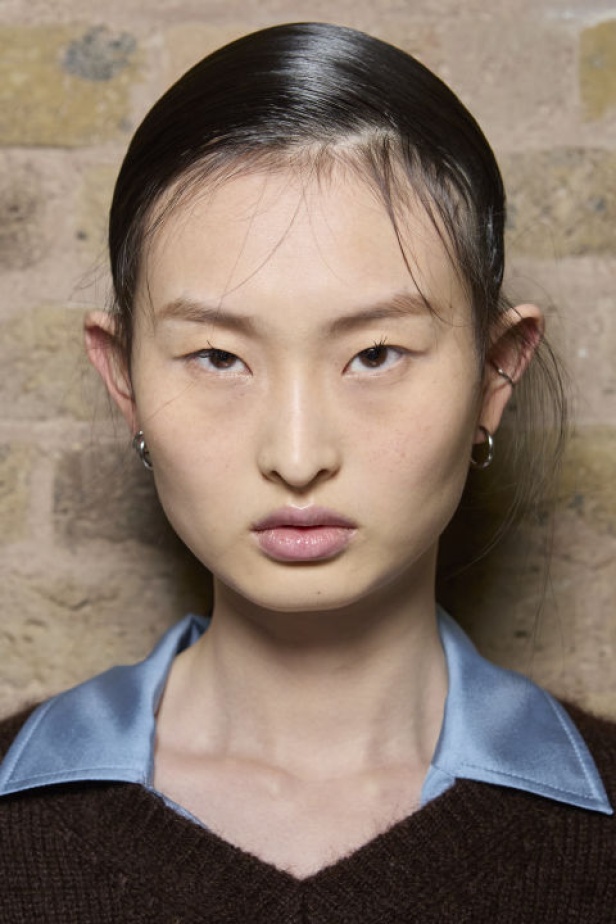 مجموعة Emilia Wickstead لموسم خريف وشتاء 2024- 2025 في لندن