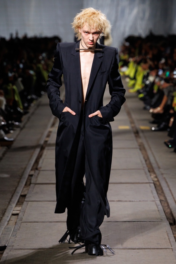 مجموعة Alexander McQueen لخريف 2024