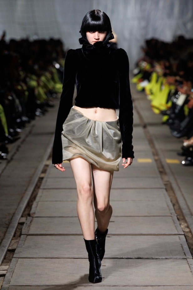 مجموعة Alexander McQueen لخريف 2024