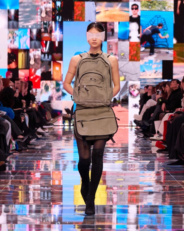 مجموعة Balenciaga لخريف وشتاء 2024