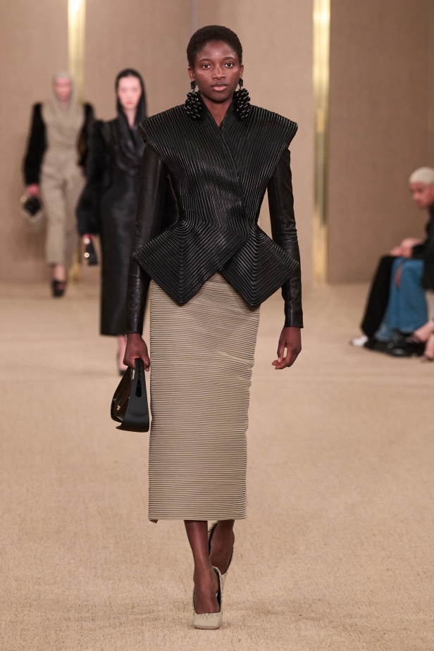 مجموعة Balmain لخريف وشتاء 2024