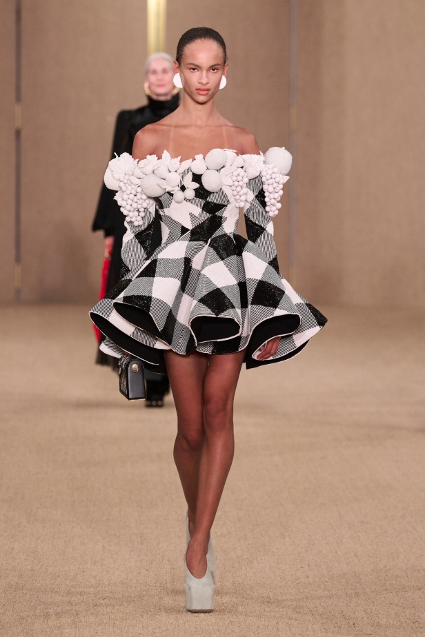 مجموعة Balmain لخريف وشتاء 2024