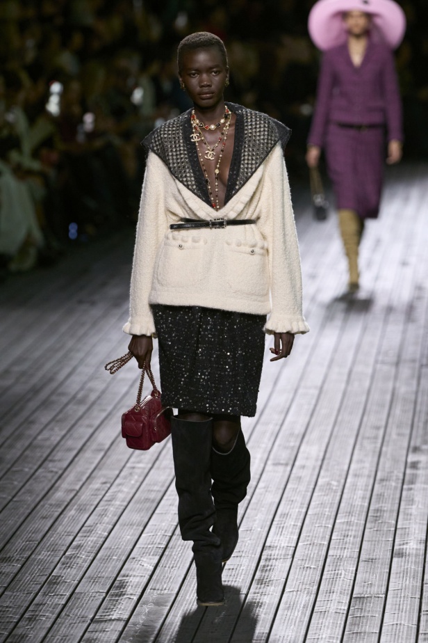 "شانيل" خريف و شتاء 2024