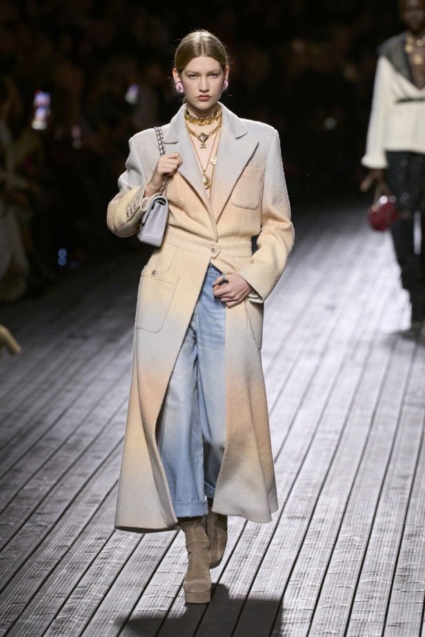 "شانيل" خريف و شتاء 2024