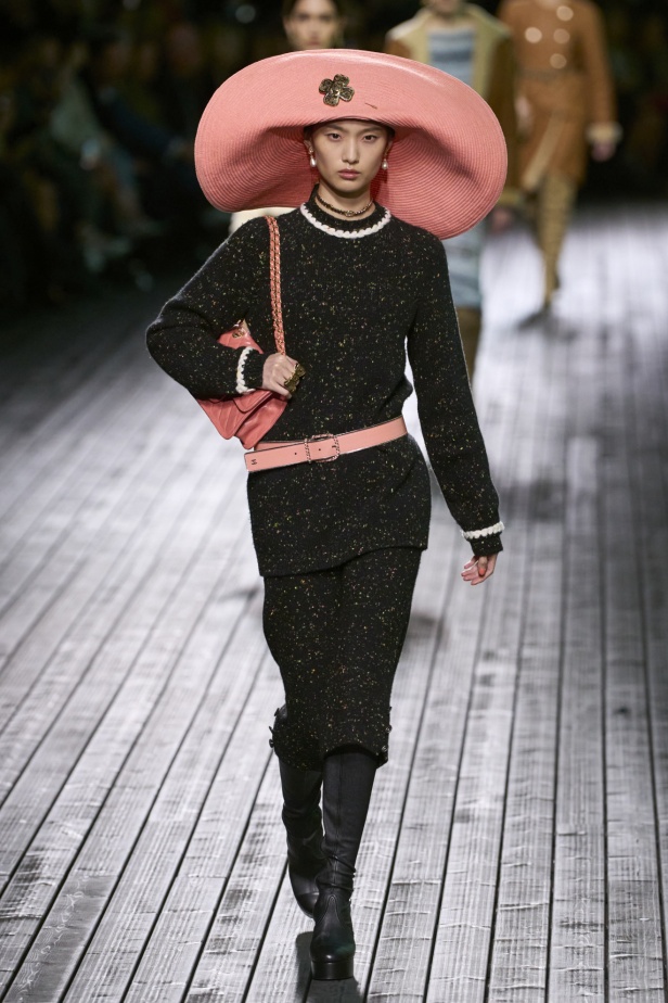 "شانيل" خريف و شتاء 2024