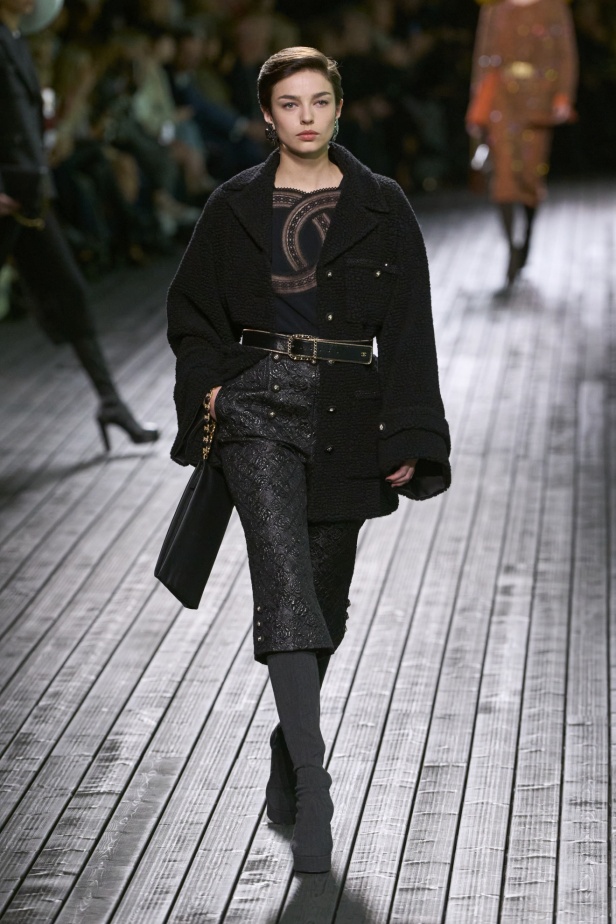 "شانيل" خريف و شتاء 2024