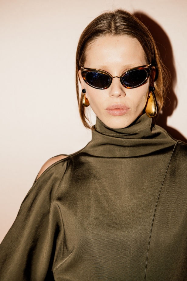 مجموعة Schiaparelli لخريف وشتاء 2024.. فخامة معتادة وعالم من الإبداع