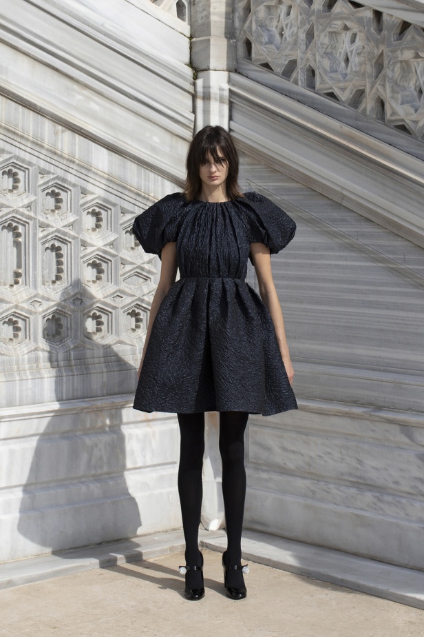 مجموعة Dice Kayek لخريف وشتاء 2024 في باريس