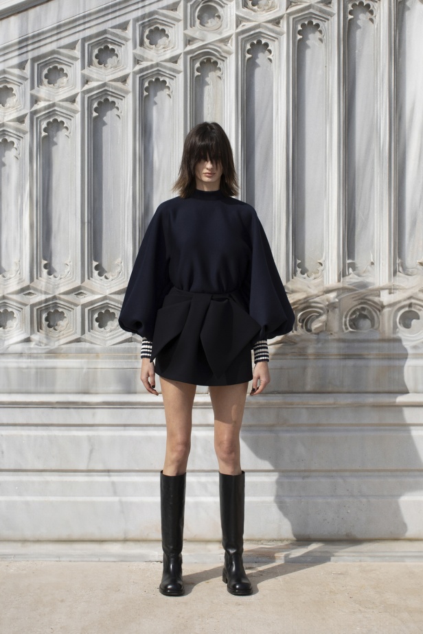 مجموعة Dice Kayek لخريف وشتاء 2024 في باريس