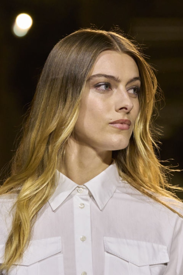 مجموعة ايلي صعب لخريف وشتاء 2024 - 2025