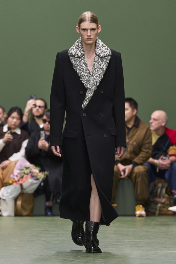 مجموعة Loewe لخريف وشتاء 2024