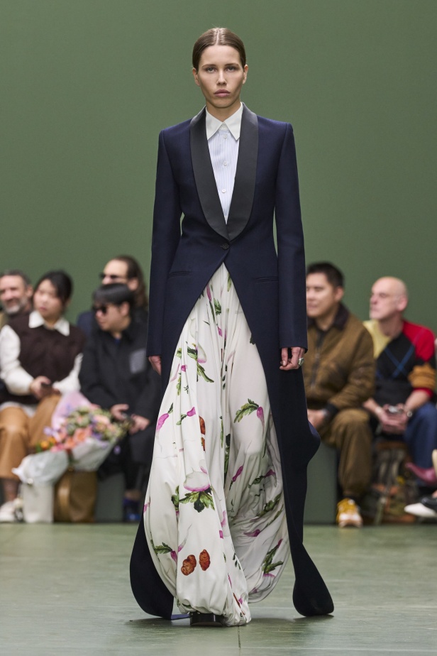 مجموعة Loewe لخريف وشتاء 2024