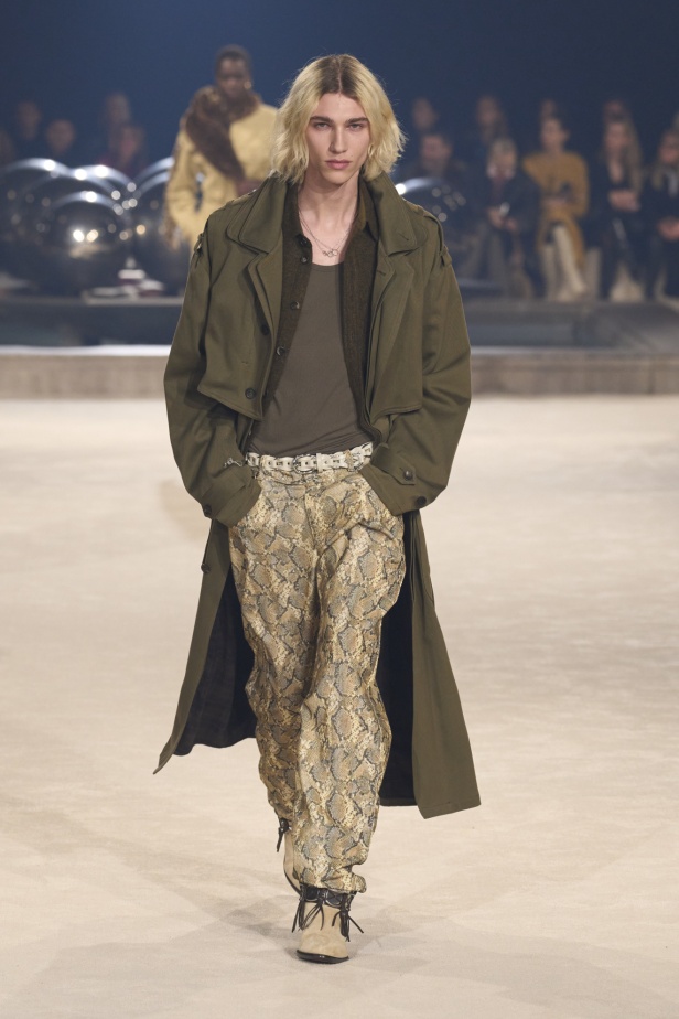 مجموعة Isabel Marant لخريف وشتاء 2024 بين النمط البوهيمي والإحساس الغربي